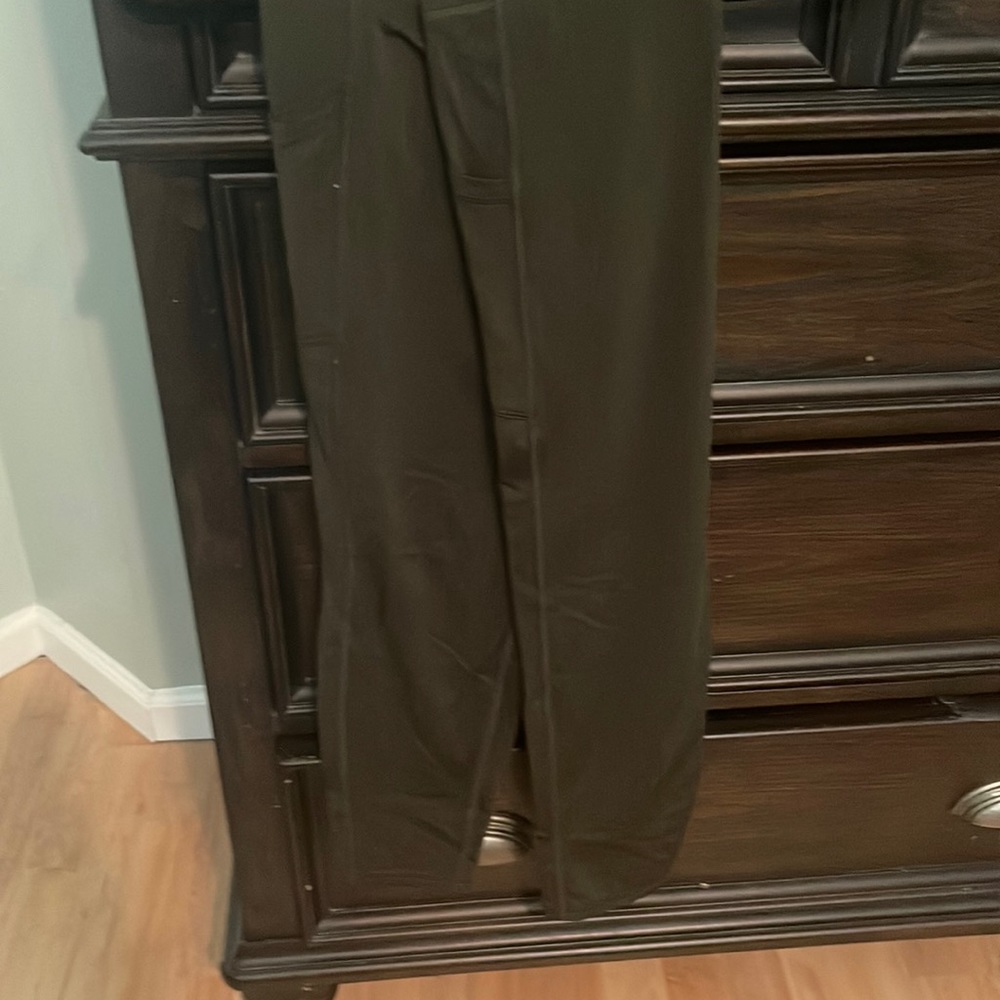 Army green active leggings size large